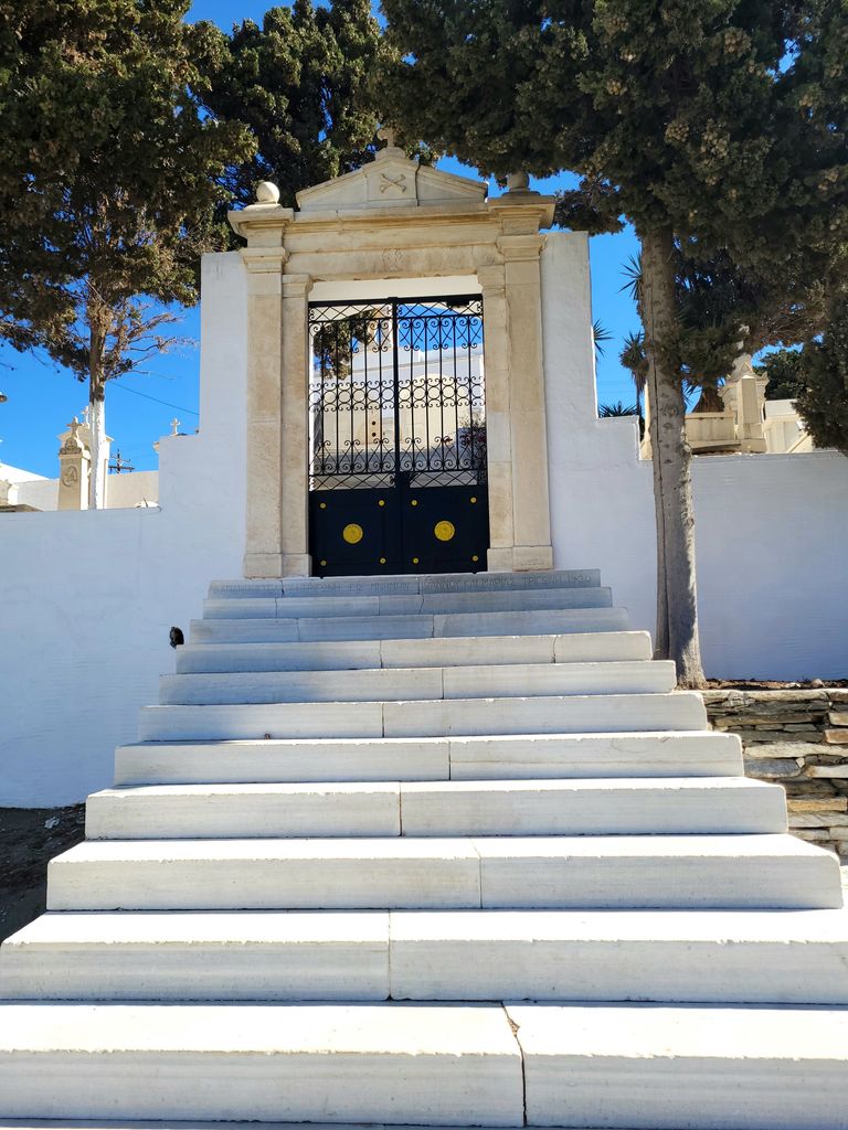 Pyrgos Cemetery - Κοιμητήριο Πύργου