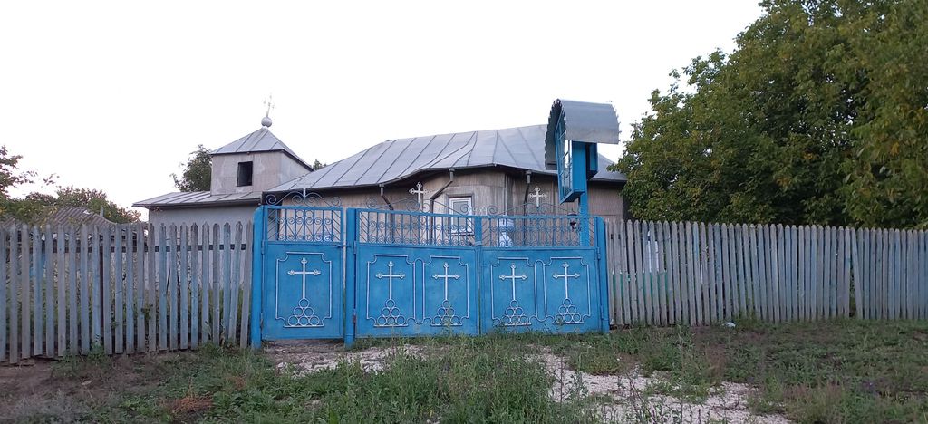 Старое сельское кладбище