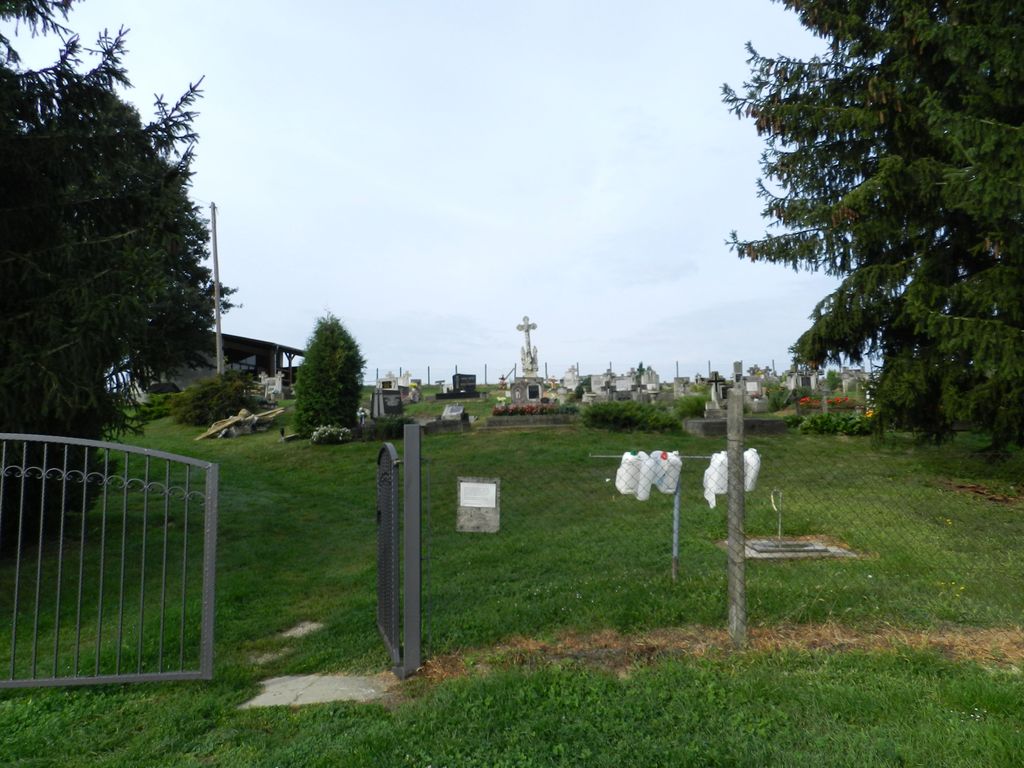 Baktüttös Cemetery