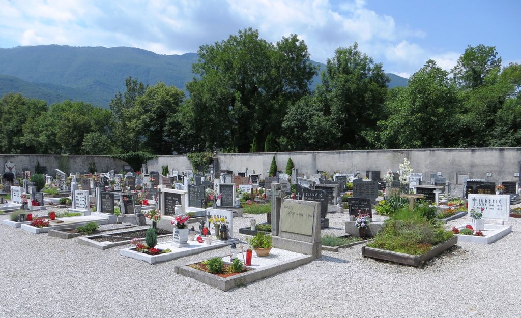 Pokopališče Kobarid