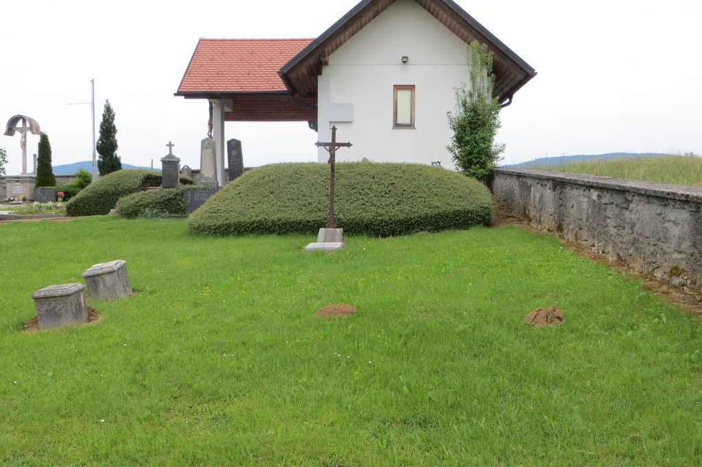 Mozelj Cemetery