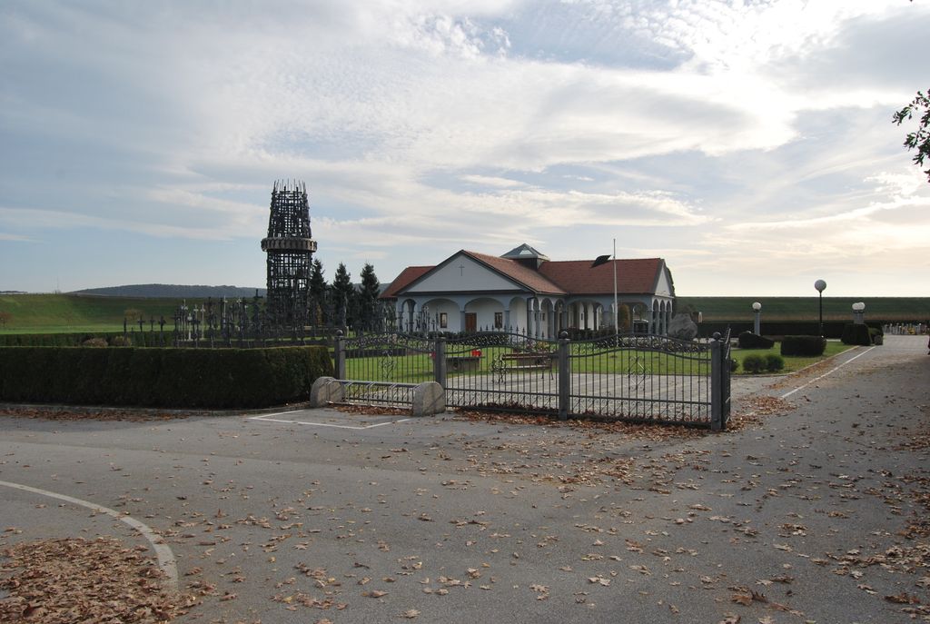 Gorisnica Cemetery