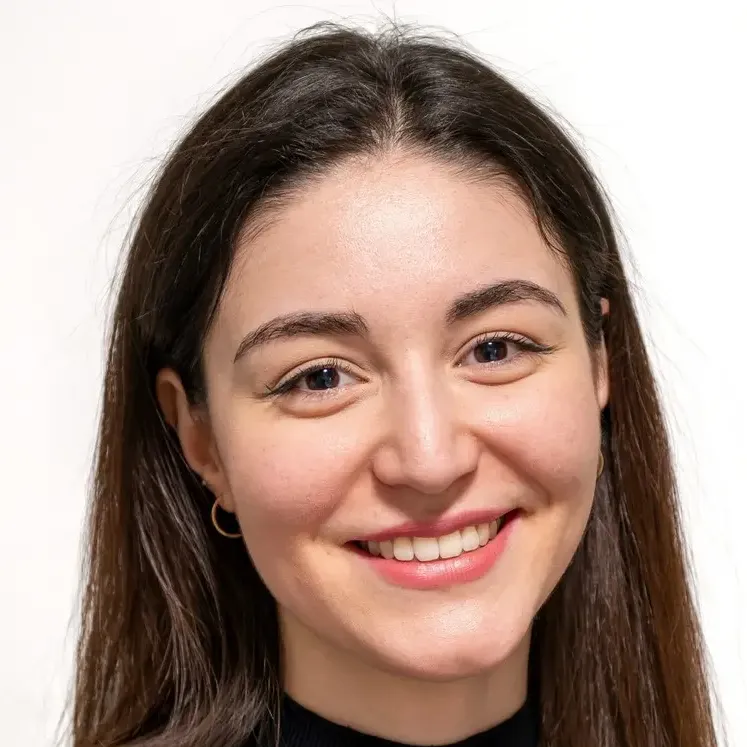 Bella  Smith 